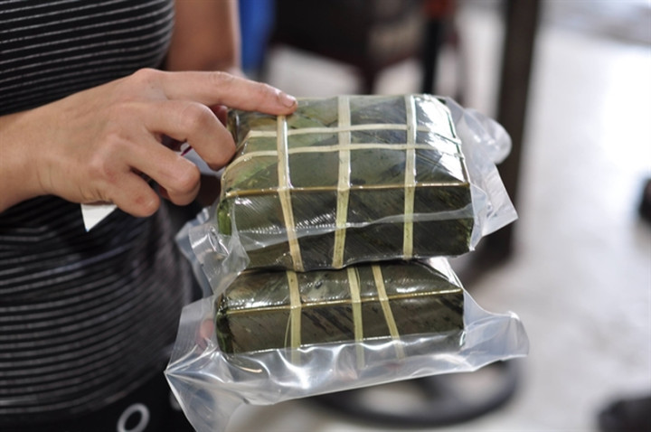 Bánh chưng cất trong tủ lạnh: hút chân không sẽ bảo quản được lâu nhất Bánh chưng cất trong tủ lạnh: hút chân không sẽ bảo quản được lâu nhất