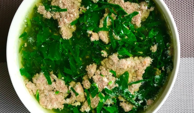 Canh cua chưa đụng đũa để hôm sau ăn được không: Chuyên gia nói 3 lý do  khiến chị em tiếc hùi hụi