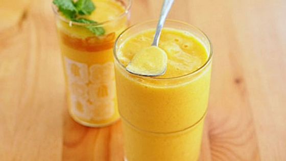 Công thức làm sinh tố dưa vàng mát lạnh mùa hè tại nhà